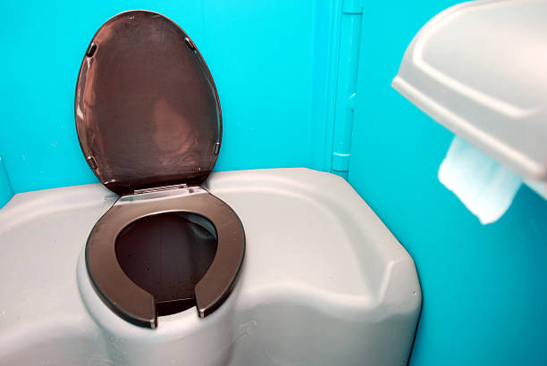 Best Portable toilet rental cost  in Fair Plain, MI